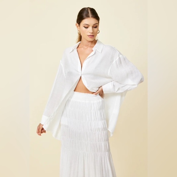 🆕 Line & dot white shimmer button down SZ LG - Picture 3 of 8